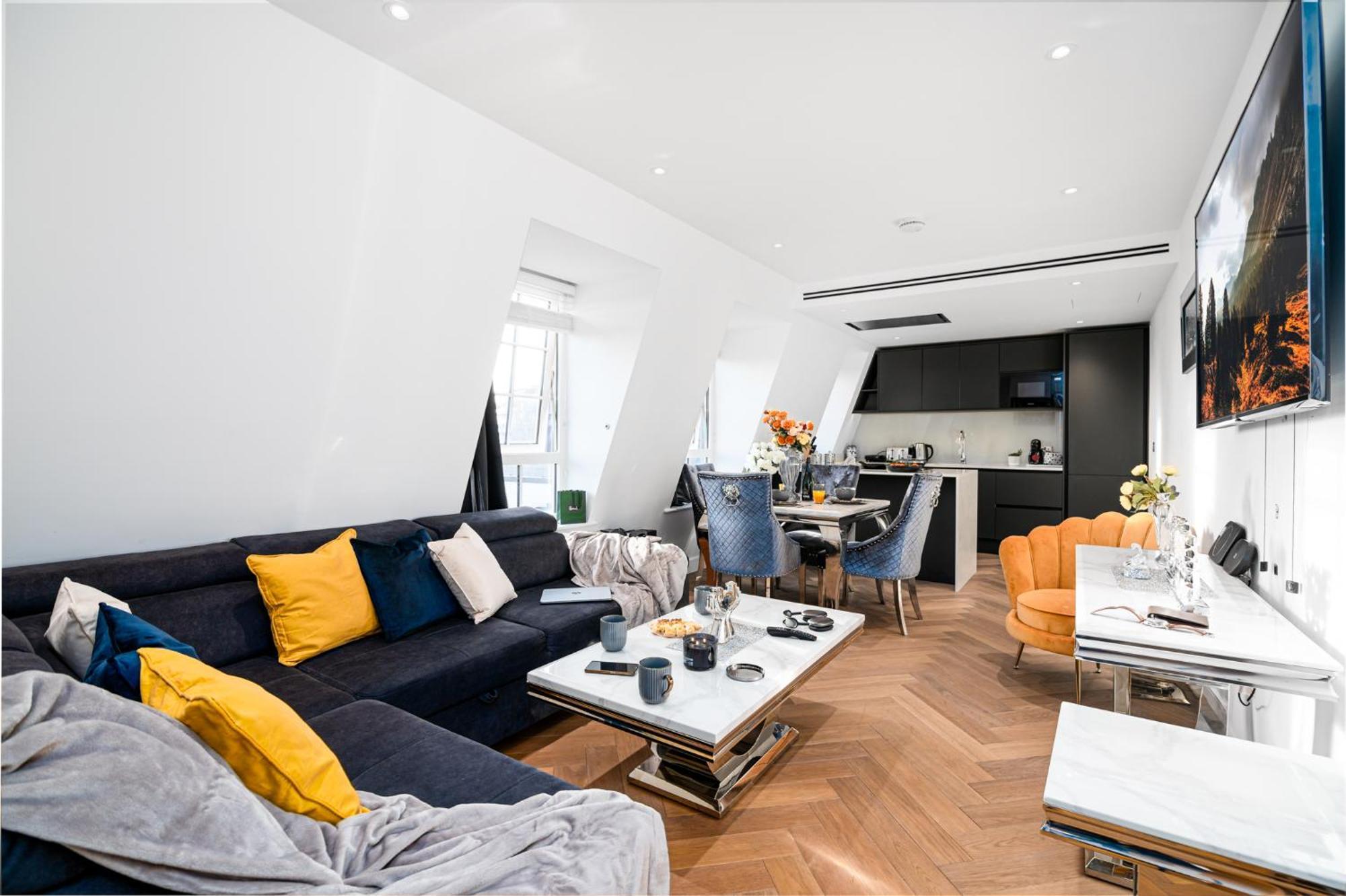 Stunning 1-Bedroom Penthouse In Marble Arch 72 Londra Esterno foto